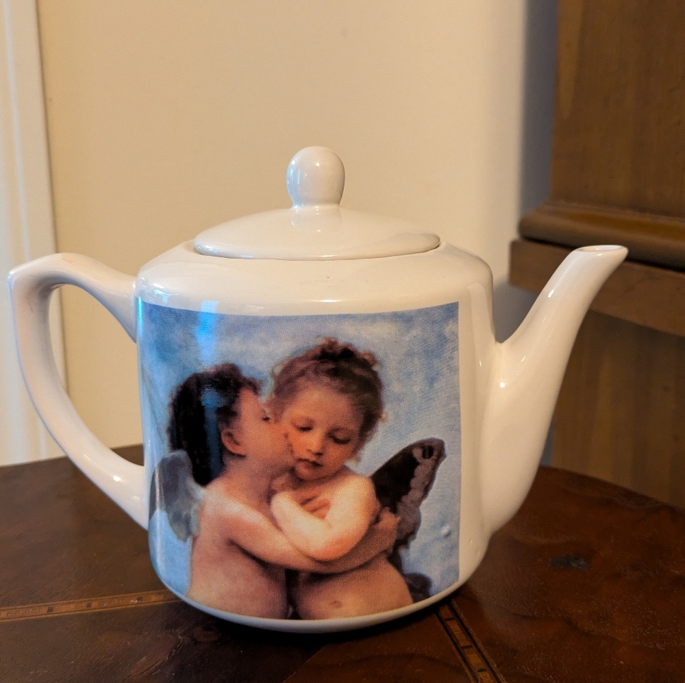 Vintage Kissing Cherub Angel Teapot
